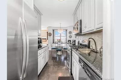 3530 Henry Hudson Parkway E #5B, Bronx, NY 10463 - Photo 7