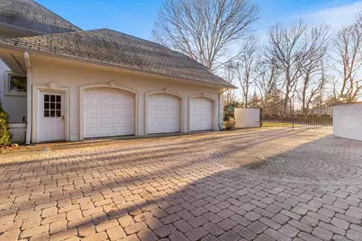 139 Private Road, Patchogue, NY 11772 - Photo 5