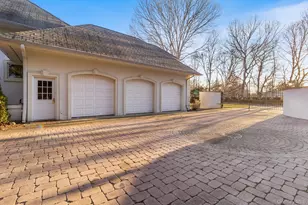 139 Private Rd, Patchogue, NY 11772 - Photo 5