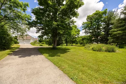31 Hartstone Drive, Poughkeepsie, NY 12603 - Photo 3
