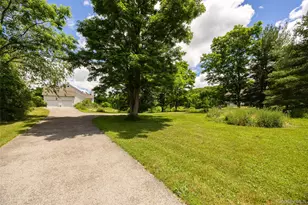 31 Hartstone Dr, Poughkeepsie, NY 12603 - Photo 3