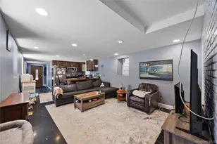 2328 Williamsbridge Rd, Bronx, NY 10469 - Photo 39