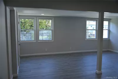 55 Acre Lane, Hicksville, NY 11801 - Photo 5