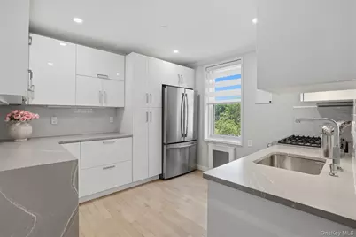 1304 Midland Avenue #A24, Yonkers, NY 10704 - Photo 7