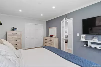 1304 Midland Avenue #A24, Yonkers, NY 10704 - Photo 13