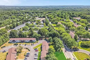 48 Pointe Cir S, Coram, NY 11727 - Photo 33