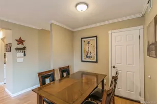 48 Pointe Cir S, Coram, NY 11727 - Photo 11
