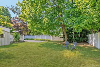 259 Woodlawn Avenue, Saint James, NY 11780 - Photo 33