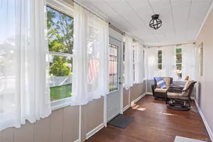 259 Woodlawn Ave, Saint James, NY 11780 - Photo 5