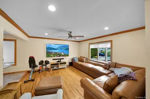 8 Pinehurst Dr, Purchase, NY 10577 - Photo 7
