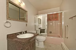 195 Mohawk St, Ronkonkoma, NY 11779 - Photo 13