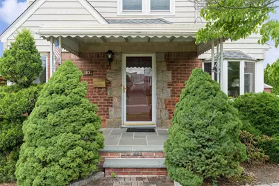 163 Bregman Avenue, New Hyde Park, NY 11040 - Photo 3