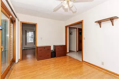 163 Bregman Avenue, New Hyde Park, NY 11040 - Photo 17
