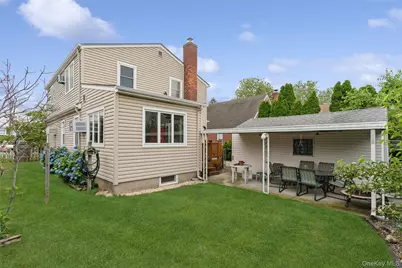 163 Bregman Avenue, New Hyde Park, NY 11040 - Photo 33