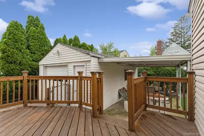 163 Bregman Avenue, New Hyde Park, NY 11040 - Photo 27