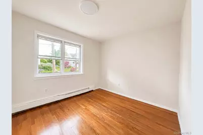 2 Arbor Place, Glen Cove, NY 11542 - Photo 7