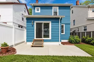 34-26 209th St, Bayside, NY 11361 - Photo 49