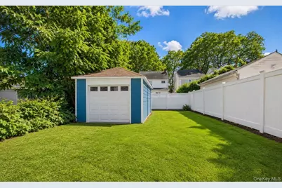 3426 209th Street, Bayside, NY 11361 - Photo 47