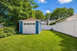 34-26 209th St, Bayside, NY 11361 - Photo 47