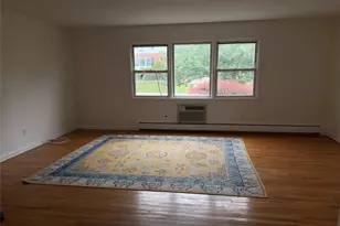 27 Bon Aire Cir, Suffern, NY 10901 - Photo 3