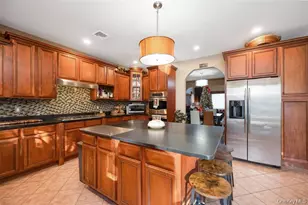 1680 Lake Ave, Merrick, NY 11566 - Photo 7