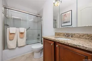 1680 Lake Ave, Merrick, NY 11566 - Photo 27