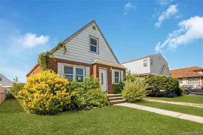 30 Viola Street, Valley Stream, NY 11580 - Photo 3
