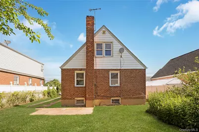 30 Viola Street, Valley Stream, NY 11580 - Photo 9