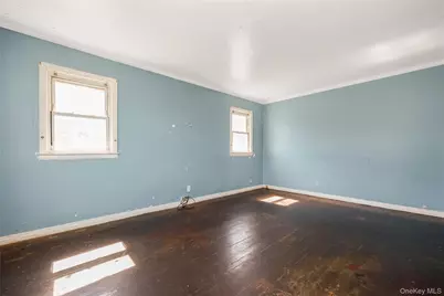 30 Viola Street, Valley Stream, NY 11580 - Photo 15