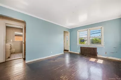 30 Viola Street, Valley Stream, NY 11580 - Photo 19