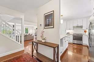 422 Carrollwood Dr, Tarrytown, NY 10591 - Photo 3