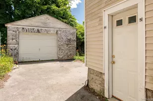 38 May St, Poughkeepsie, NY 12603 - Photo 47