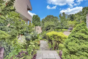 4 Verity Ln, Roslyn, NY 11576 - Photo 23