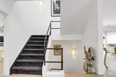 4 Verity Lane W, Roslyn, NY 11576 - Photo 3