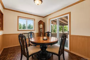 105 Strauss Ave, Selden, NY 11784 - Photo 7