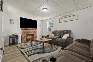 12 Thorne St, Ronkonkoma, NY 11779 - Photo 7