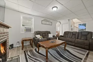 12 Thorne St, Ronkonkoma, NY 11779 - Photo 9