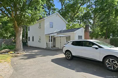 12 Thorne Street, Ronkonkoma, NY 11779 - Photo 27