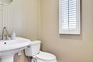 2775 Barbara Rd, Bellmore, NY 11710 - Photo 11