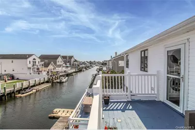2775 Barbara Road, Bellmore, NY 11710 - Photo 17