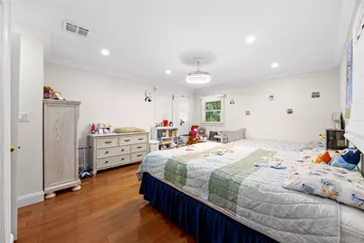249 Glen Cove Road, Old Westbury, NY 11568 - Photo 21