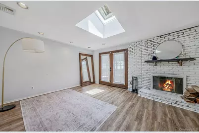 95 Walnut Street, Lake Grove, NY 11755 - Photo 7