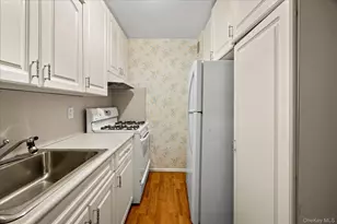 88-08 151st Ave, Howard Beach, NY 11414 - Photo 11