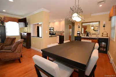 2698 Rosebud Avenue, Merrick, NY 11566 - Photo 11