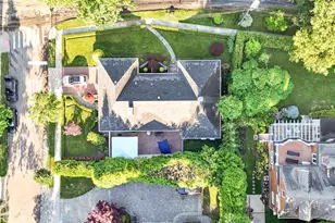 1-05 Park Ln, Douglaston, NY 11363 - Photo 45