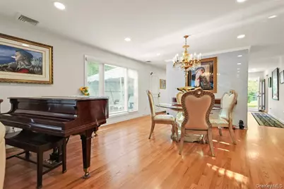 105 Park Lane, Douglaston, NY 11363 - Photo 9