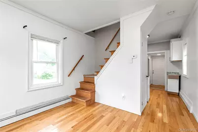 15 Saint Johns Place, West Babylon, NY 11704 - Photo 5
