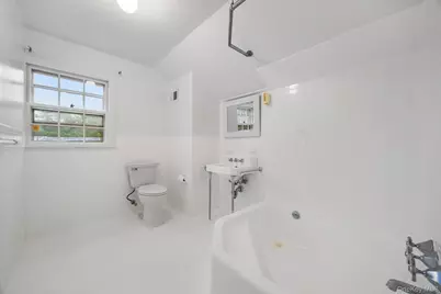 98 Brookby Road, Scarsdale, NY 10583 - Photo 23