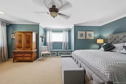 129 Farm House Court #129, Manorville, NY 11949 - Photo 23