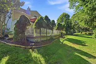 129 Farm House Ct, Manorville, NY 11949 - Photo 35